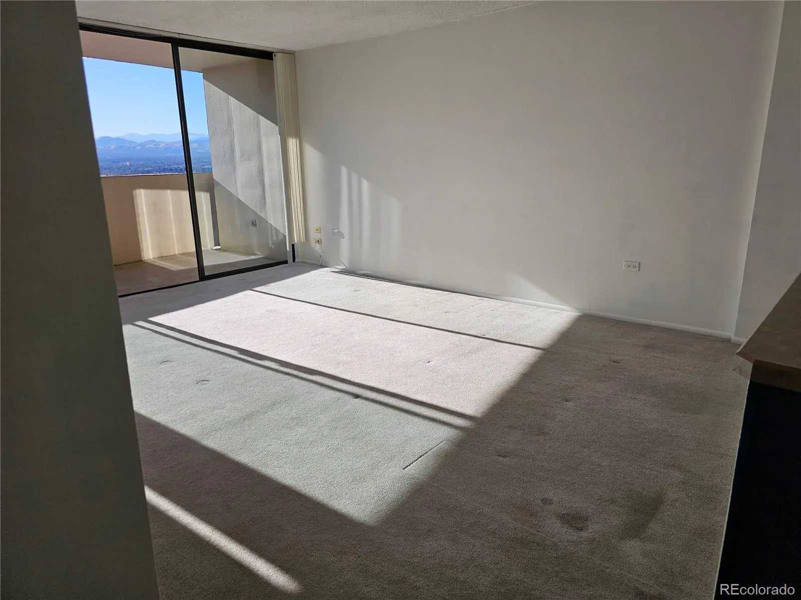 1020 15th Street #33B Denver CO 80202 MLS #REC4663183 02232026184614 1600 30