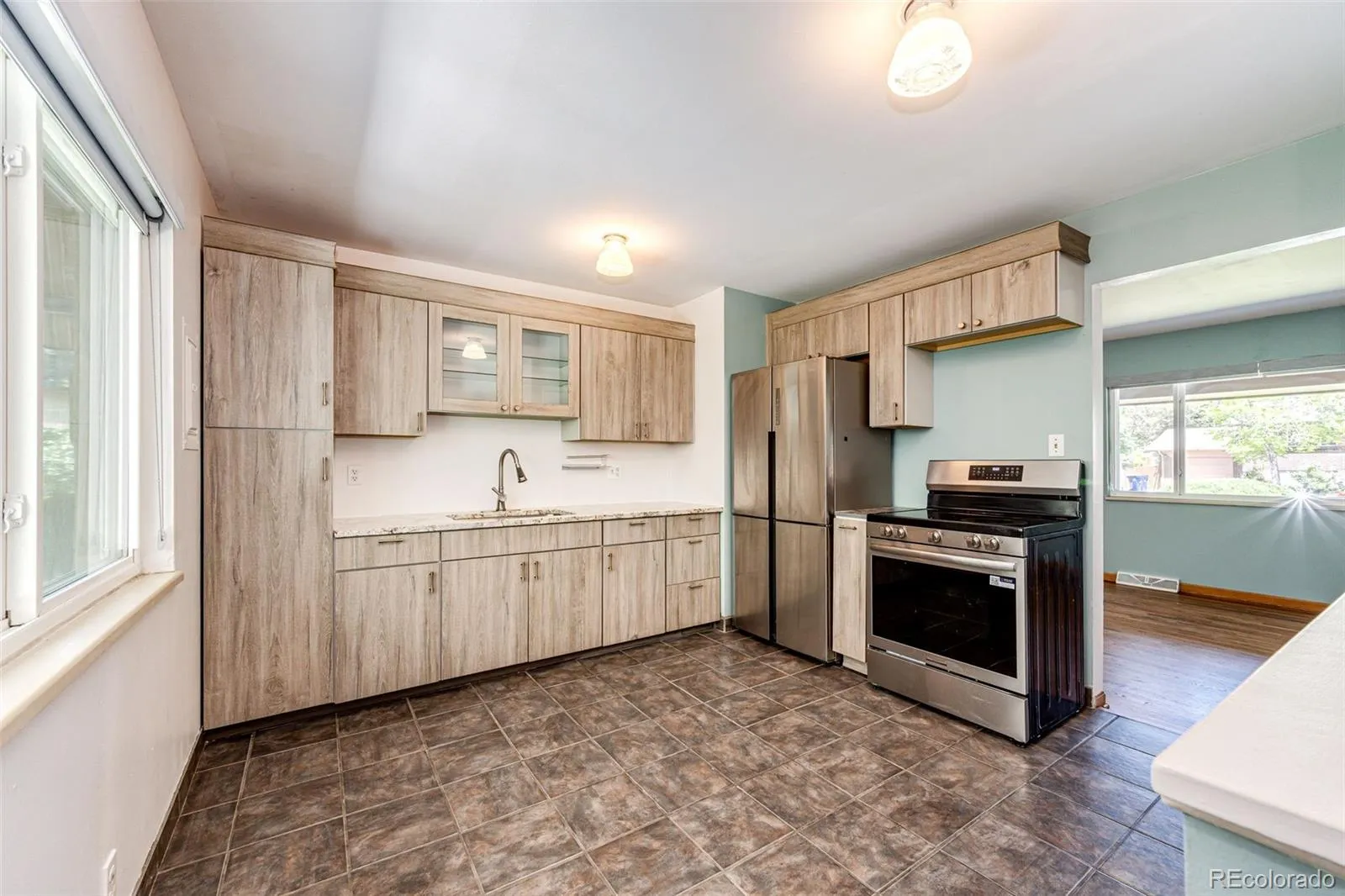 11994 E Virginia Drive Aurora CO 80012 MLS #REC4663301 05152026034411 1600 12