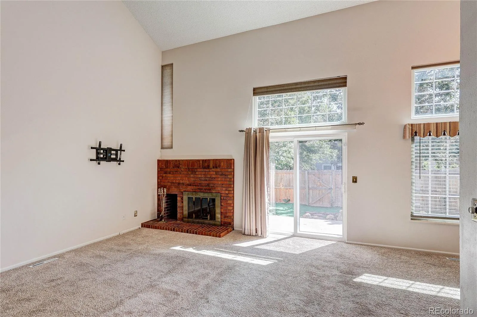 12943 E Cornell Avenue Aurora CO 80014 | MLS #REC4664013 09242026000048 1600 2