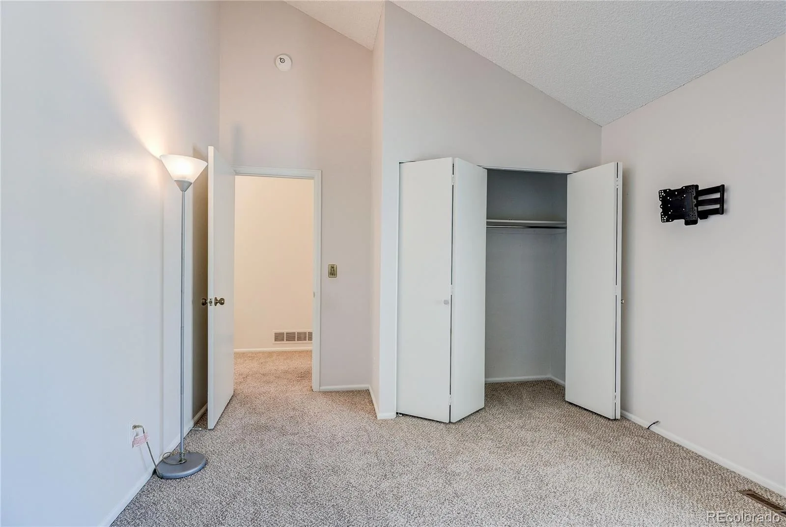 12943 E Cornell Avenue Aurora CO 80014 | MLS #REC4664013 09242026000048 1600 26