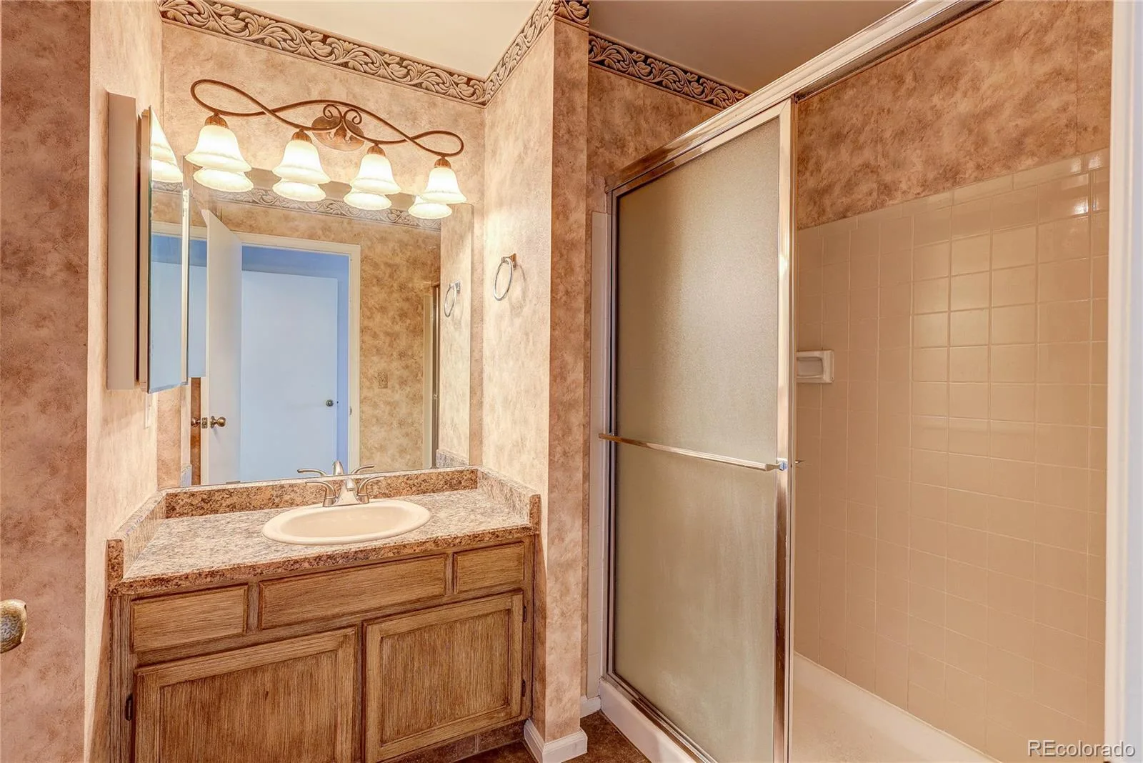12943 E Cornell Avenue Aurora CO 80014 | MLS #REC4664013 09242026000048 1600 27