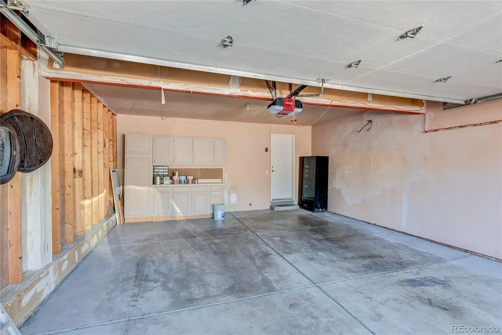 12943 E Cornell Avenue Aurora CO 80014 | MLS #REC4664013 09242026000048 1600 39