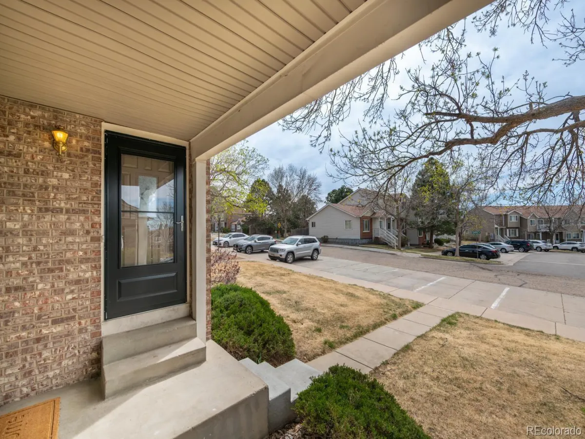 4501 S Crystal Way #E301 Aurora CO 80015 MLS #REC4664994 04102026023736 1200 3