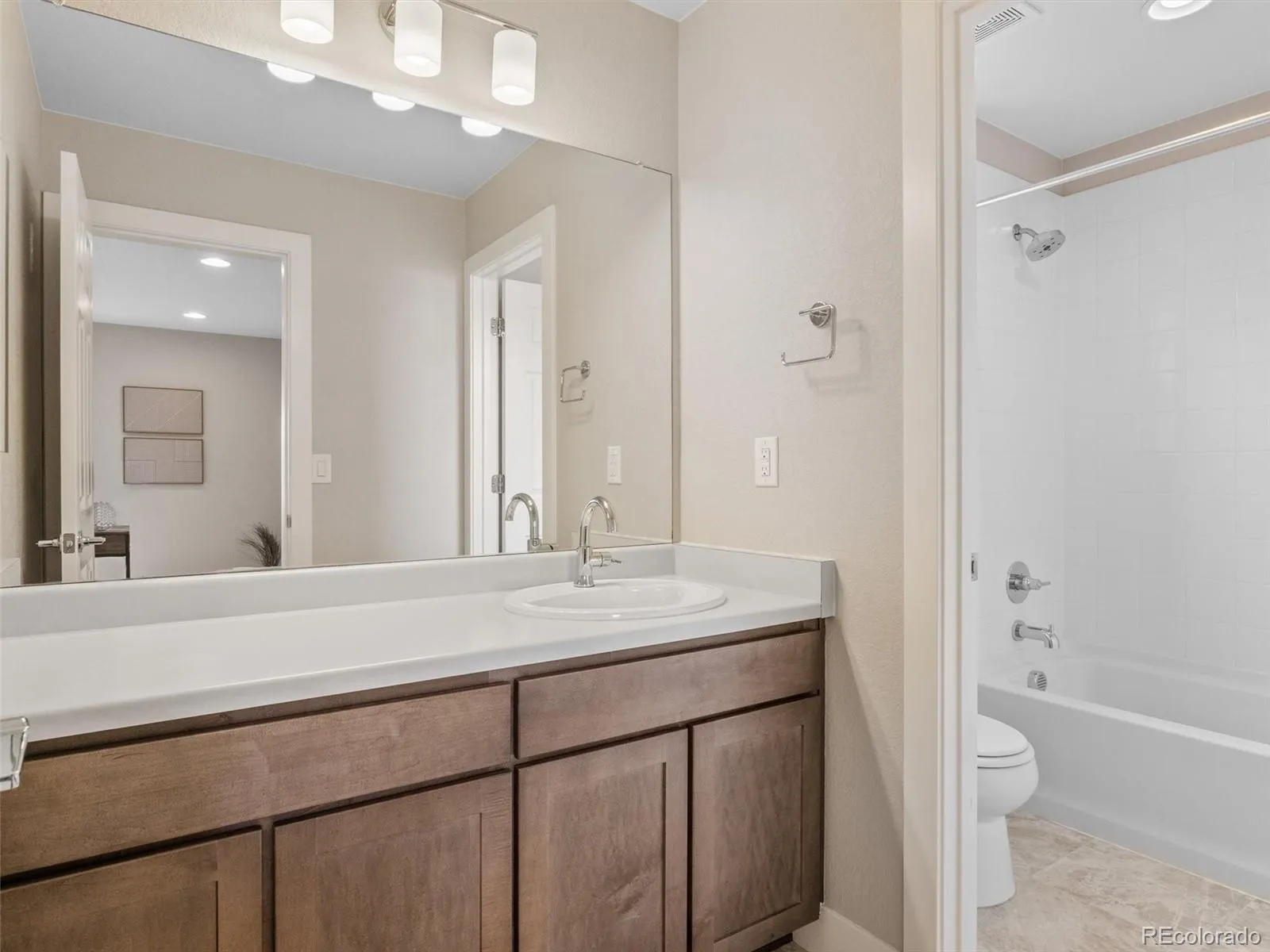 04182026011302 1600 12