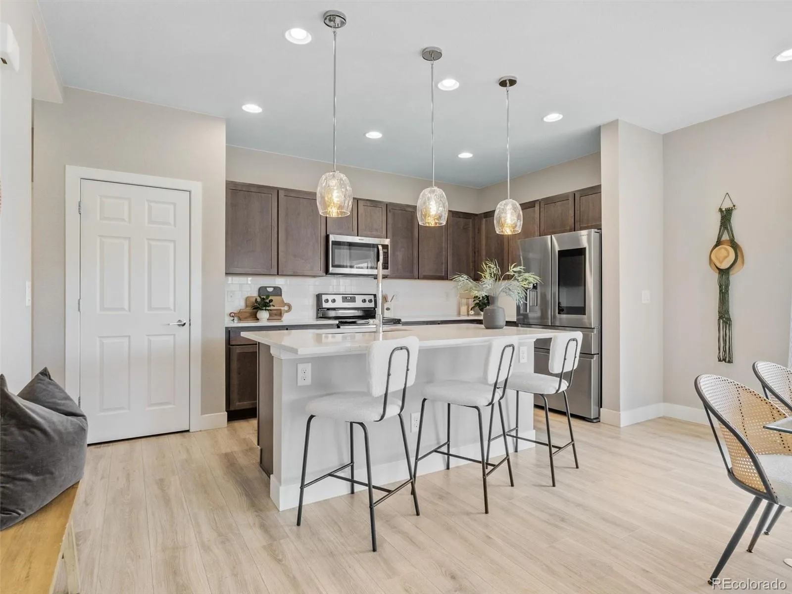 04182026011302 1600 3