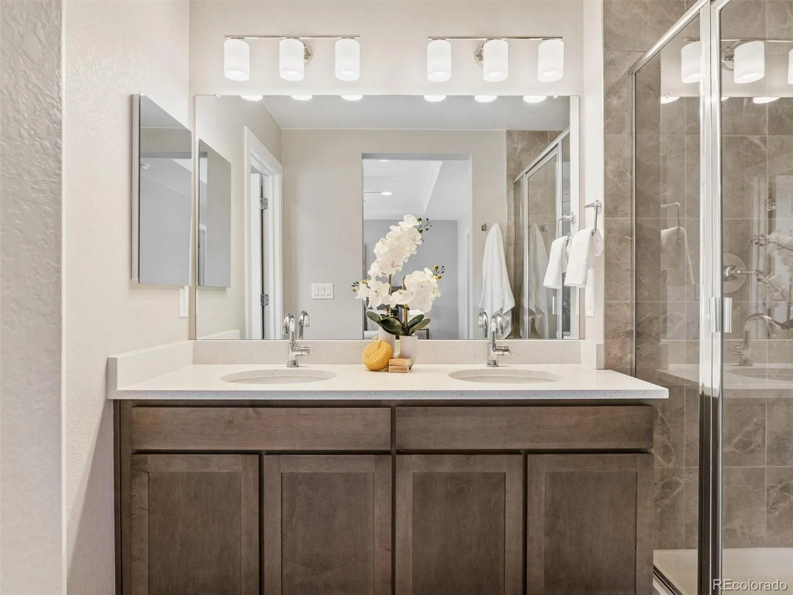 04182026011302 1600 8