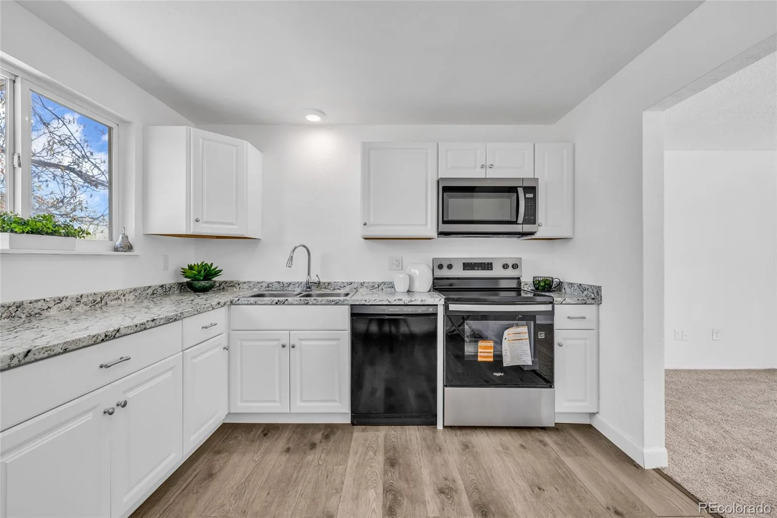 15949 E Brunswick Drive Aurora CO 80013 | MLS #REC4667010 08192026045946 1600 14