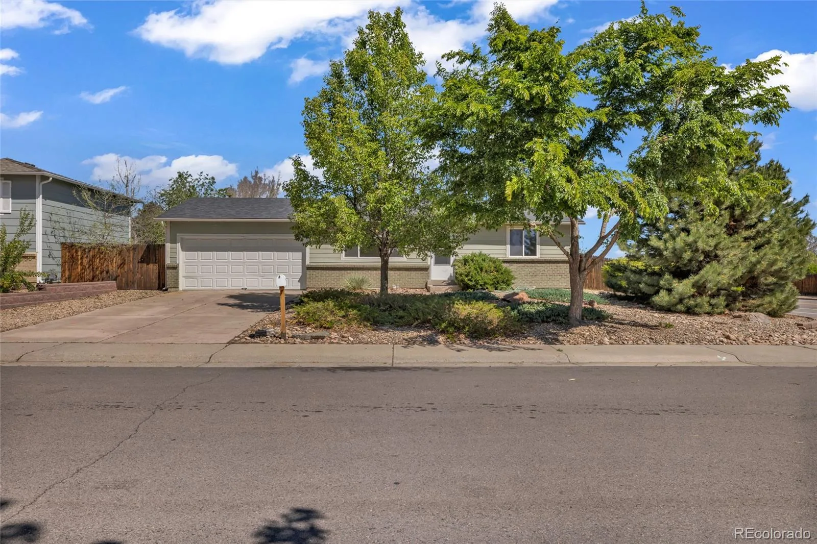 15949 E Brunswick Drive Aurora CO 80013 | MLS #REC4667010 08192026045946 1600 3
