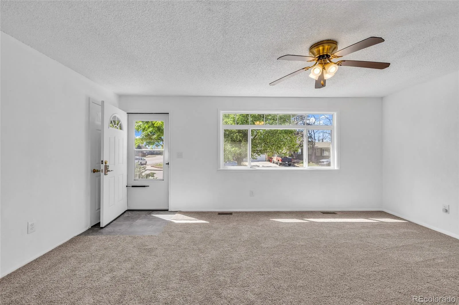 15949 E Brunswick Drive Aurora CO 80013 | MLS #REC4667010 08192026045946 1600 4