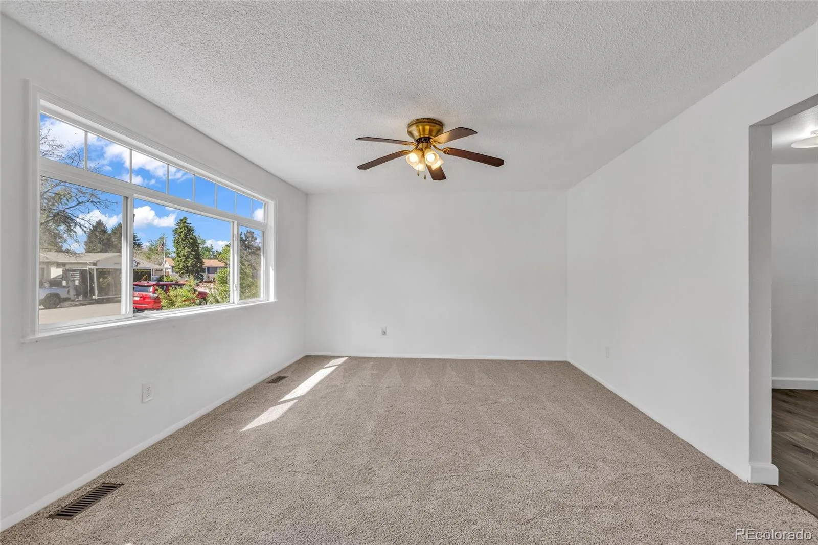 15949 E Brunswick Drive Aurora CO 80013 | MLS #REC4667010 08192026045946 1600 5