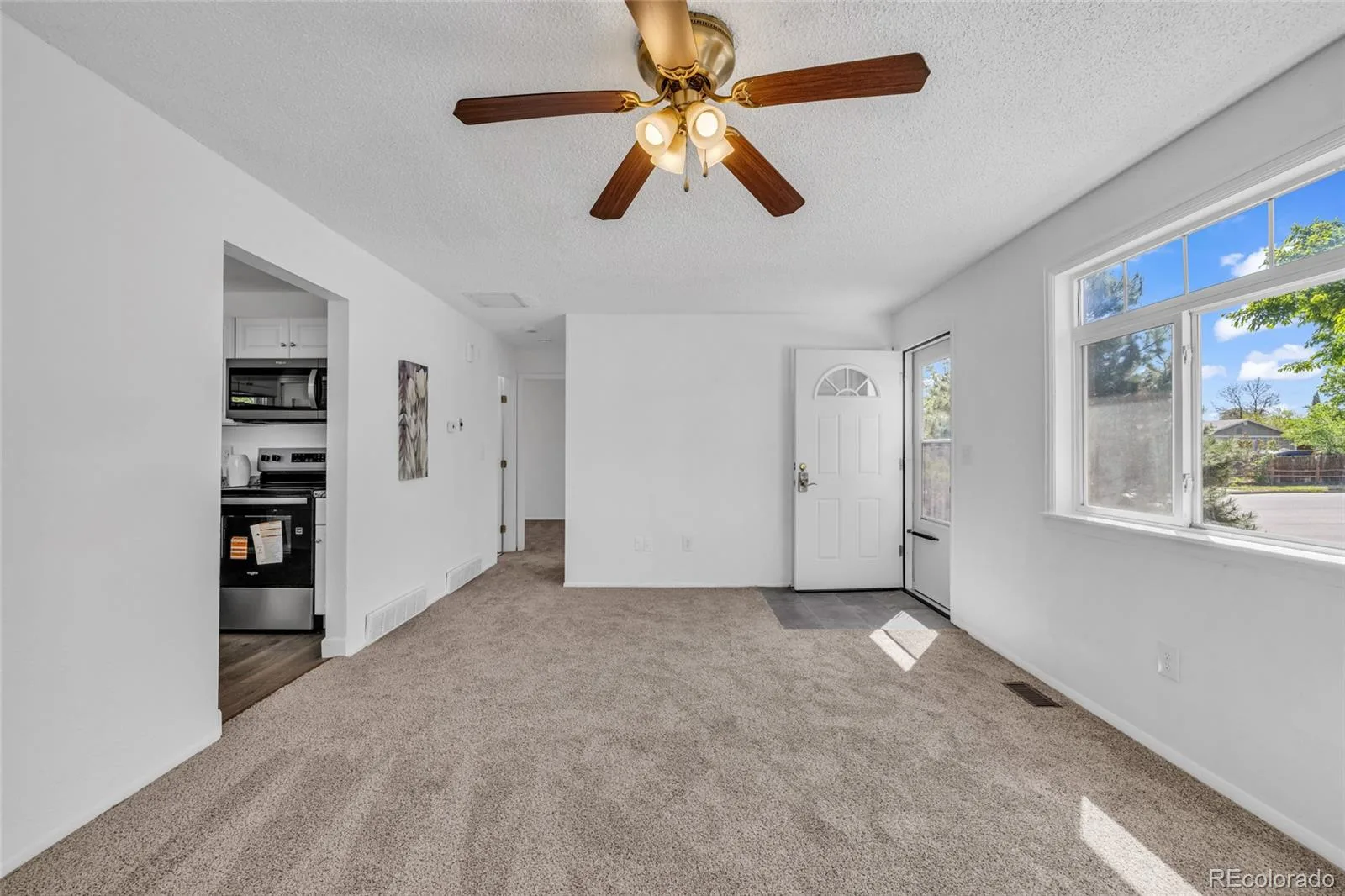 15949 E Brunswick Drive Aurora CO 80013 | MLS #REC4667010 08192026045946 1600 6