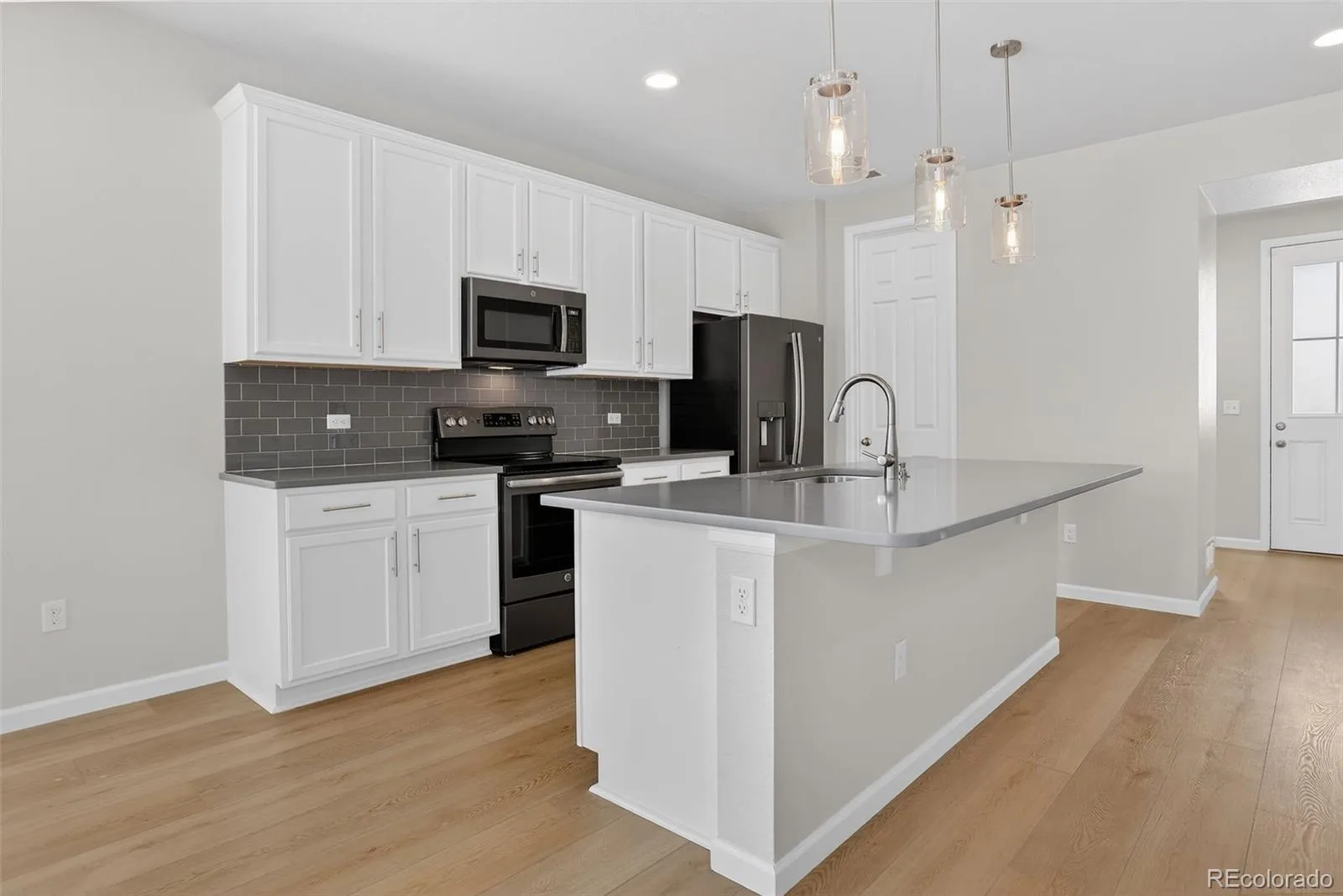 26984 E Archer Avenue Aurora CO 80018 | MLS #REC4667995 06292026214742 1600 11