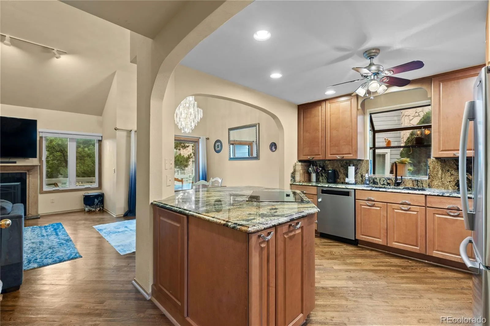 2212 Emerald Drive Castle Rock CO 80104 | MLS #REC4670824 08302026154439 1600 10