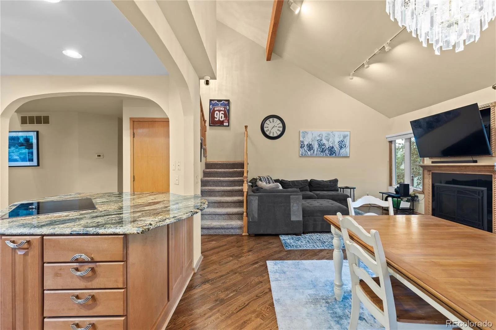 2212 Emerald Drive Castle Rock CO 80104 | MLS #REC4670824 08302026154439 1600 14