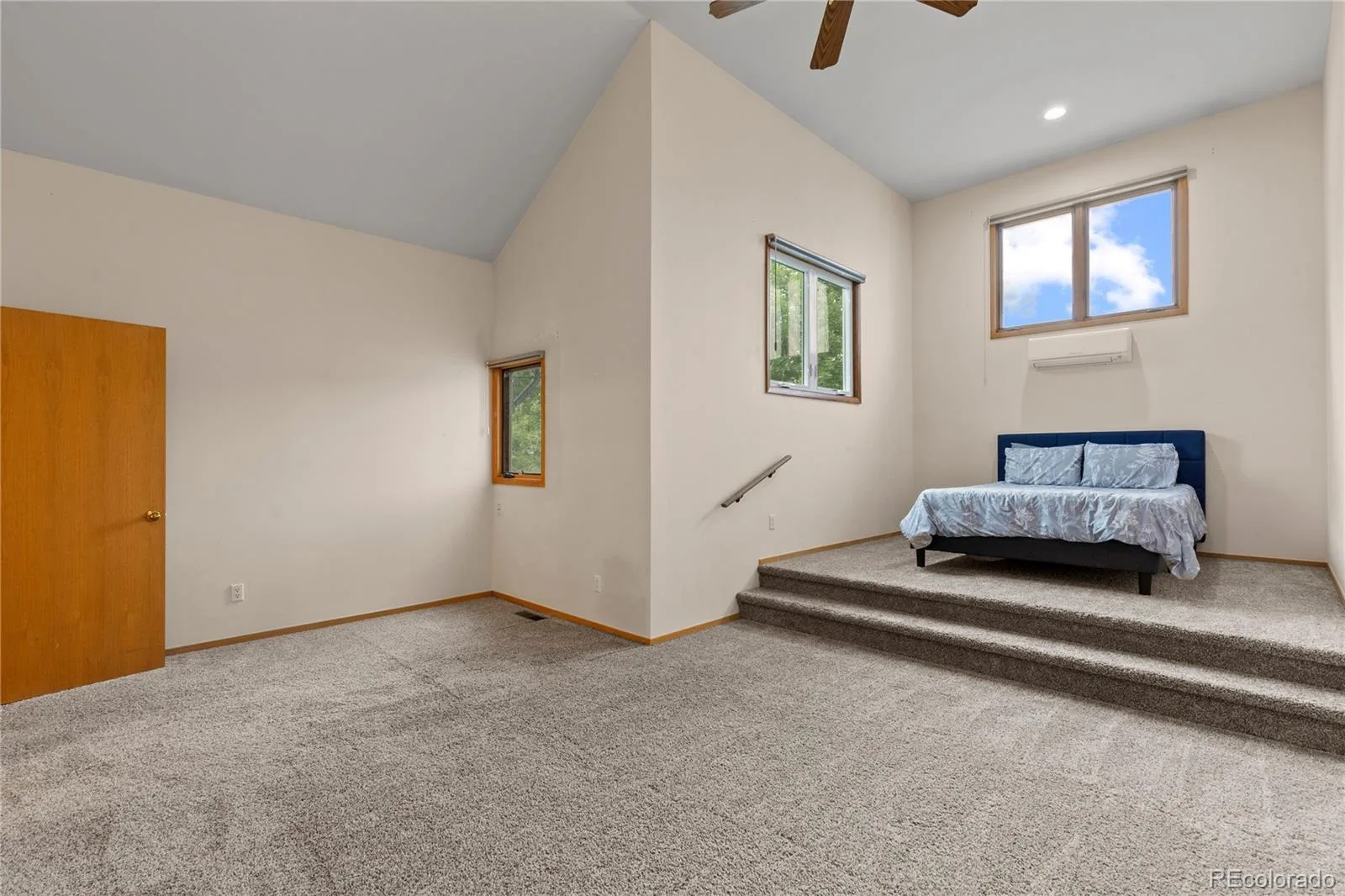 2212 Emerald Drive Castle Rock CO 80104 | MLS #REC4670824 08302026154439 1600 35