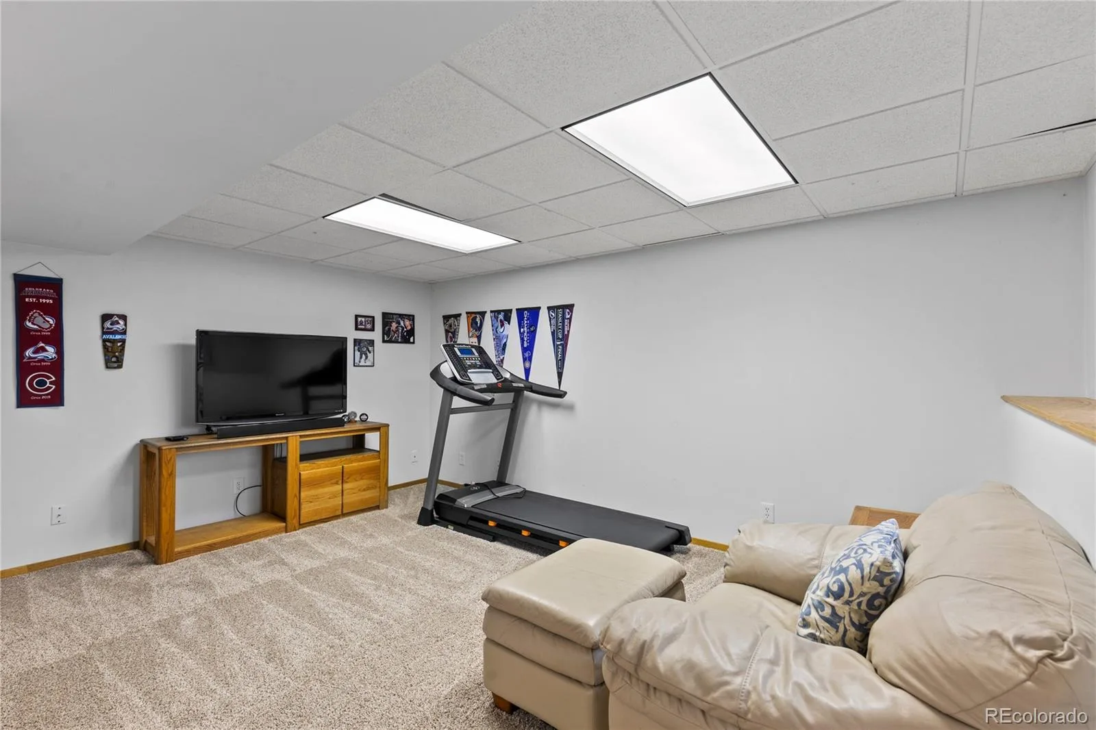 2212 Emerald Drive Castle Rock CO 80104 | MLS #REC4670824 08302026154439 1600 39