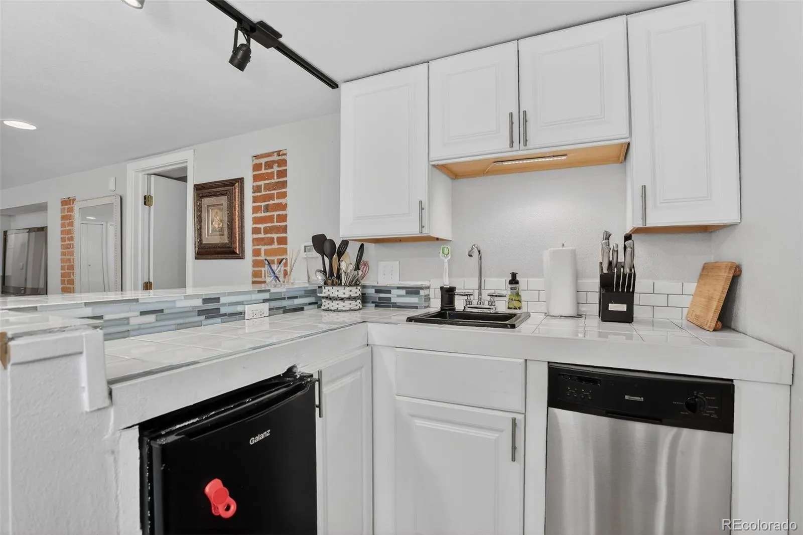 04172026234214 1600 29