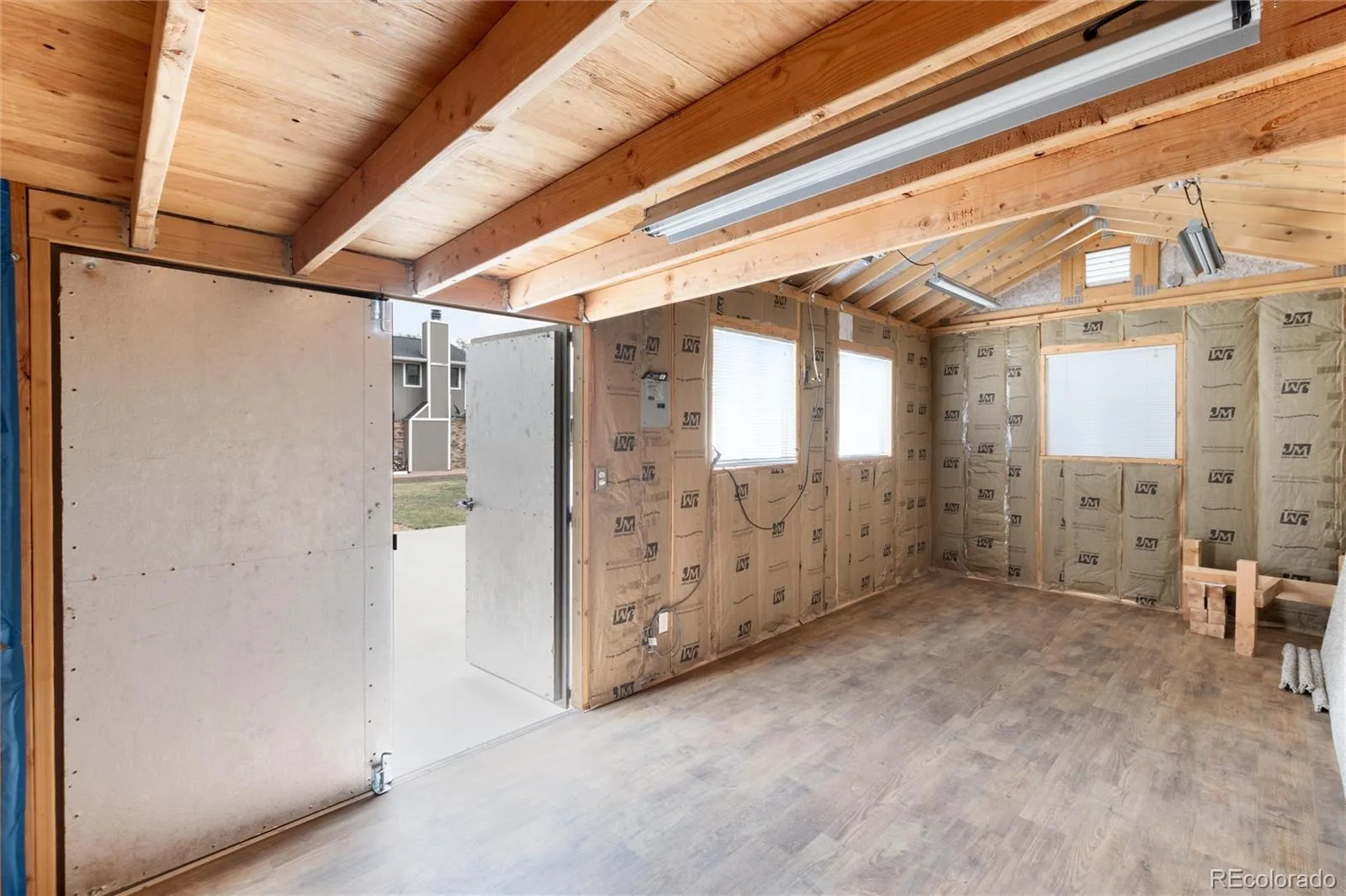 8055 Newman Street Arvada CO 80005 | MLS #REC4672636 08132026175435 1600 32