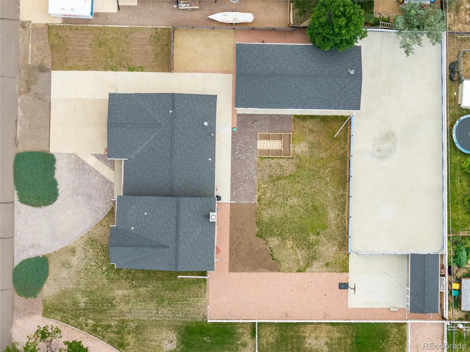 8055 Newman Street Arvada CO 80005 | MLS #REC4672636 08132026175435 1600 35