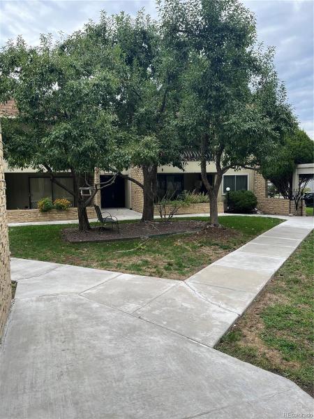 5882 E Ithaca Place #204 Denver CO 80237 | MLS #REC1510246 MLS #REC1510246 image #0