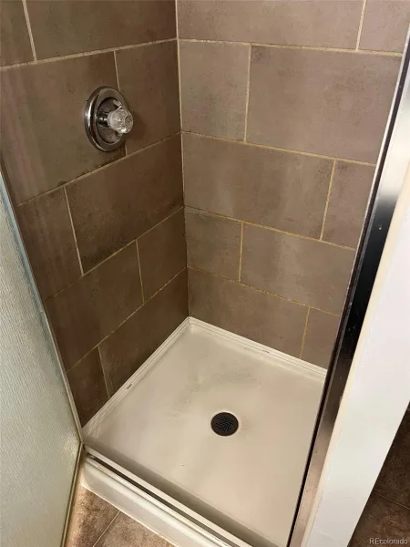 5882 E Ithaca Place #204 Denver CO 80237 | MLS #REC1510246 09232026052602 800 15