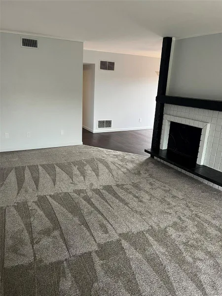 5882 E Ithaca Place #204 Denver CO 80237 | MLS #REC1510246 09232026052602 800 3