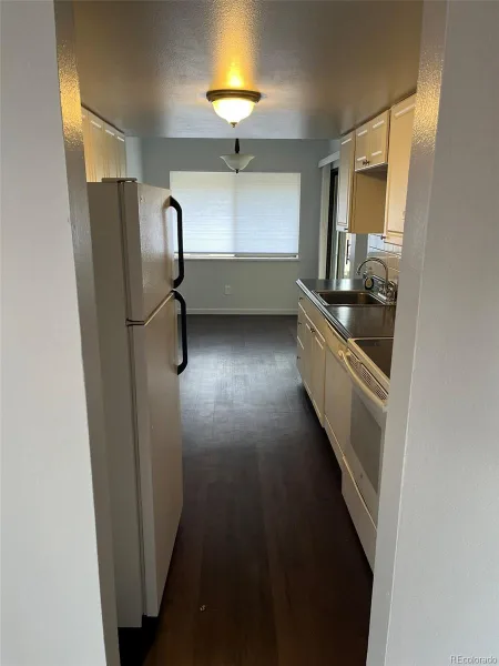 5882 E Ithaca Place #204 Denver CO 80237 | MLS #REC1510246 09232026052602 800 5