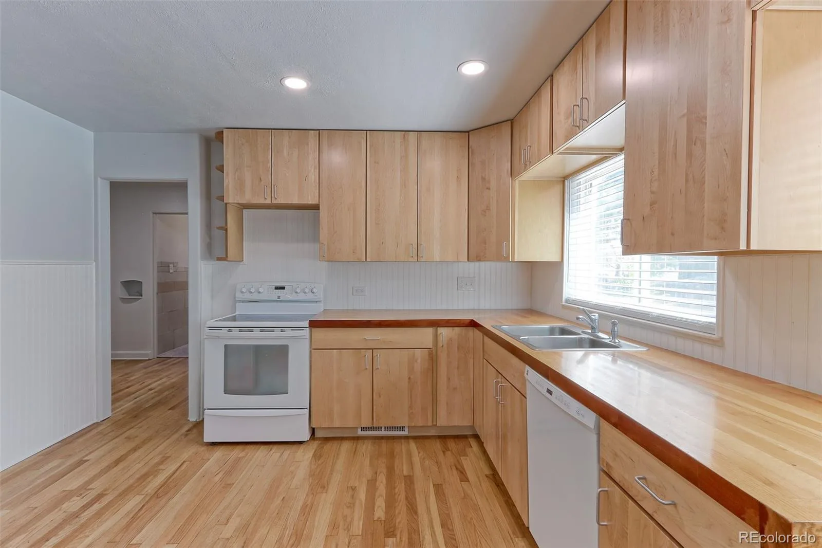 320 S Clay Street Denver CO 80219 | MLS #REC4674350 07302026213636 1600 16