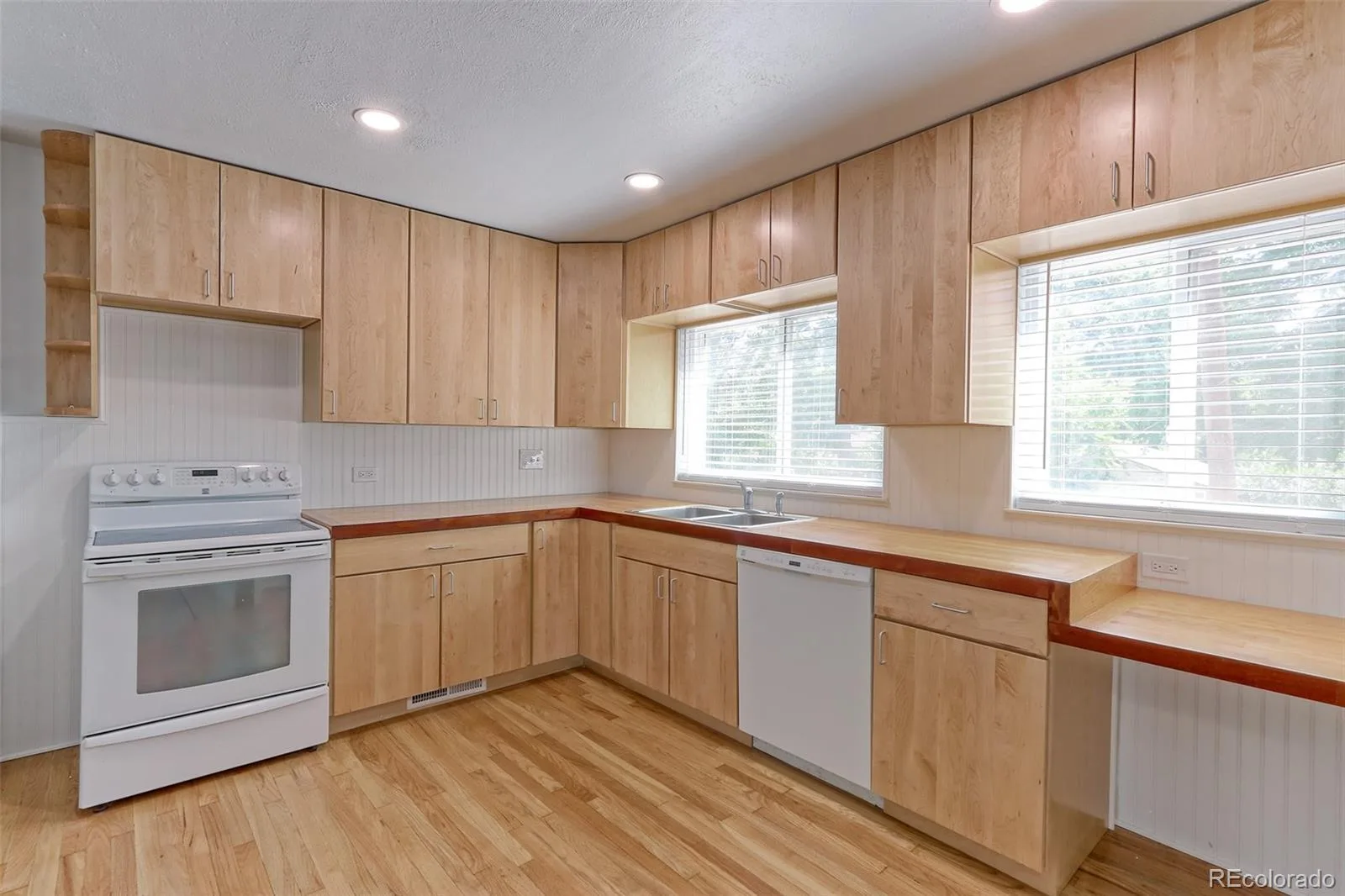 320 S Clay Street Denver CO 80219 | MLS #REC4674350 07302026213636 1600 17