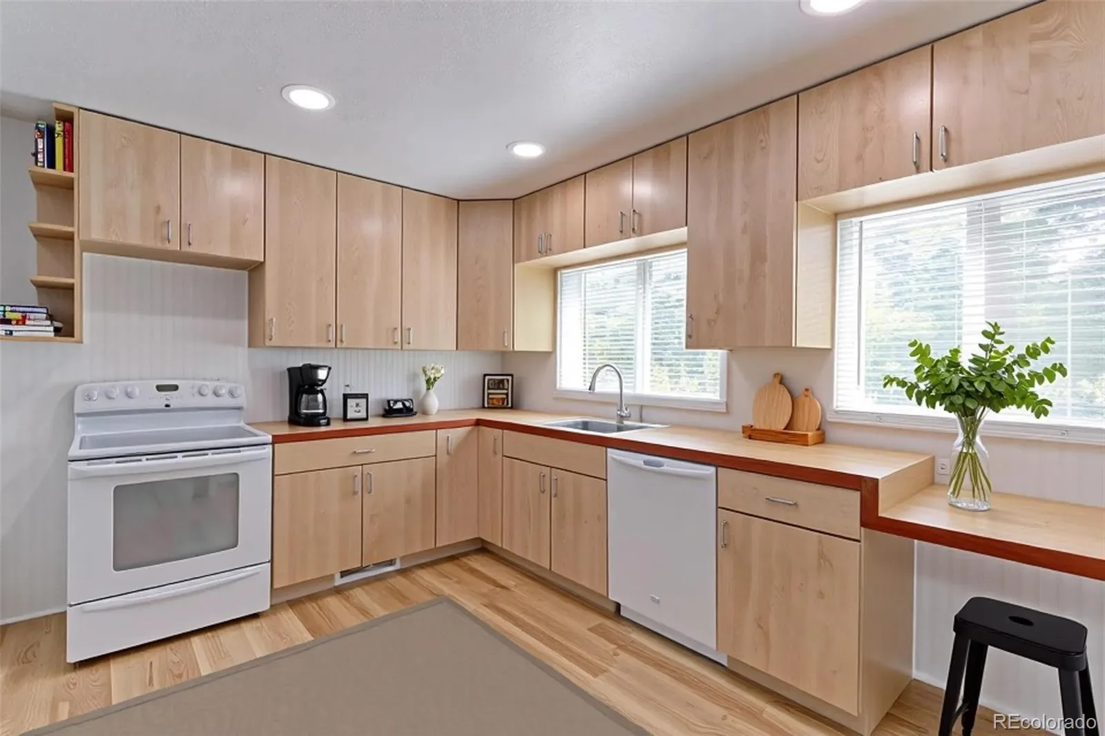 320 S Clay Street Denver CO 80219 | MLS #REC4674350 07302026213636 1600 3
