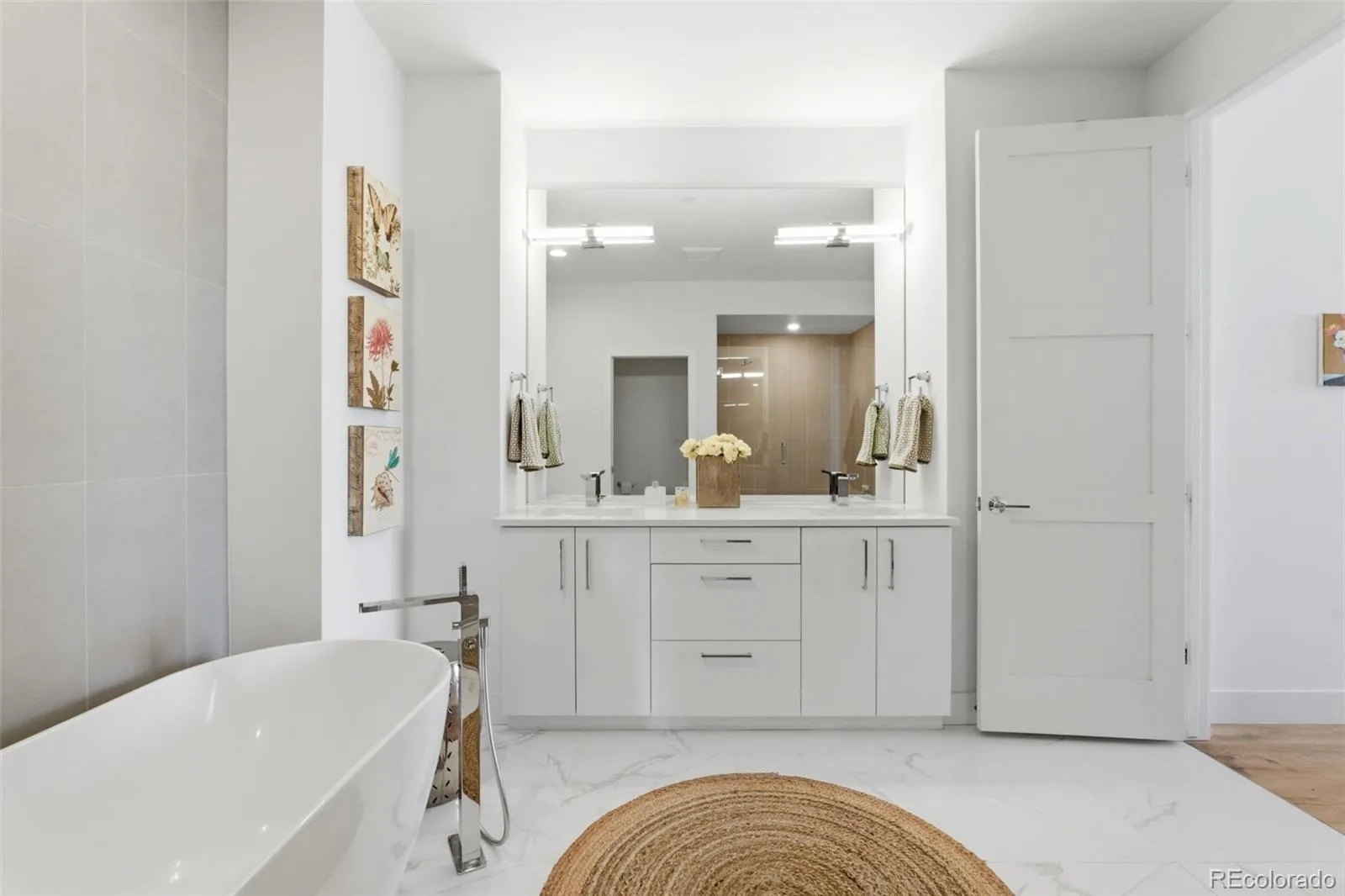 04112026162215 1600 21