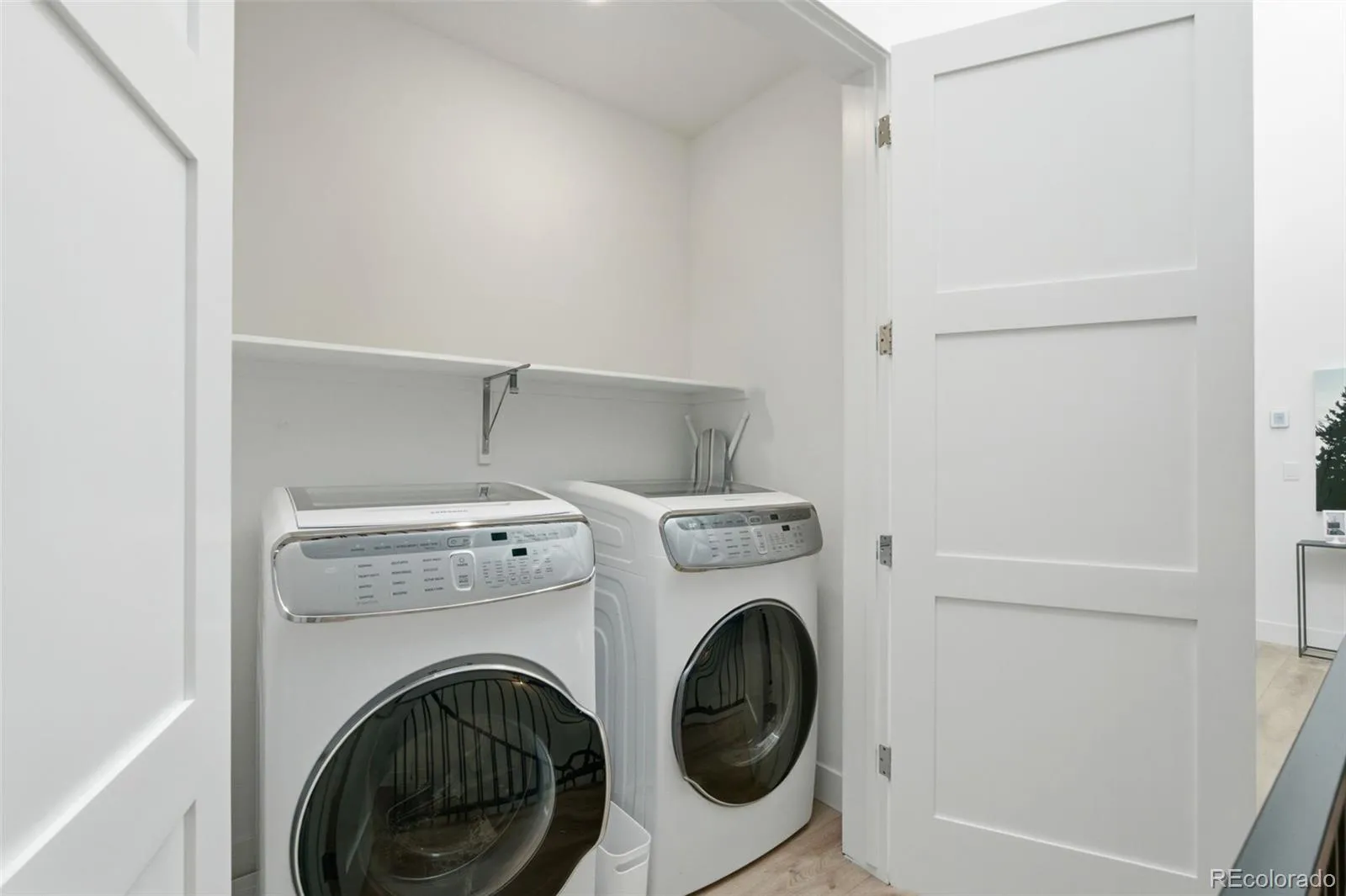 04112026162215 1600 23