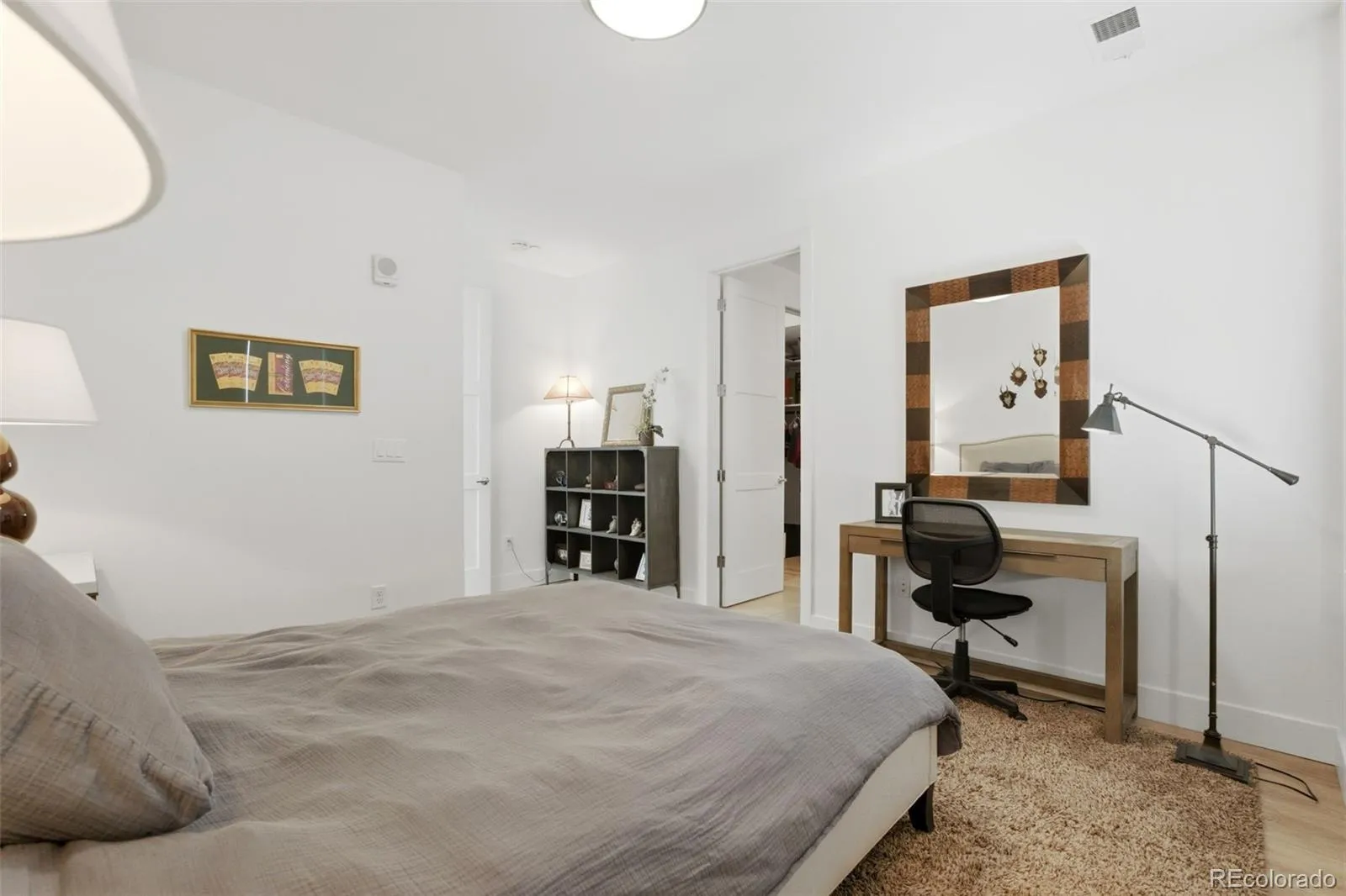 04112026162215 1600 25