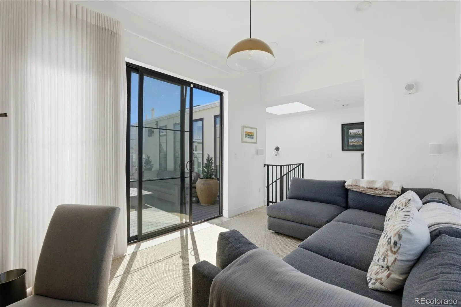 04112026162215 1600 34