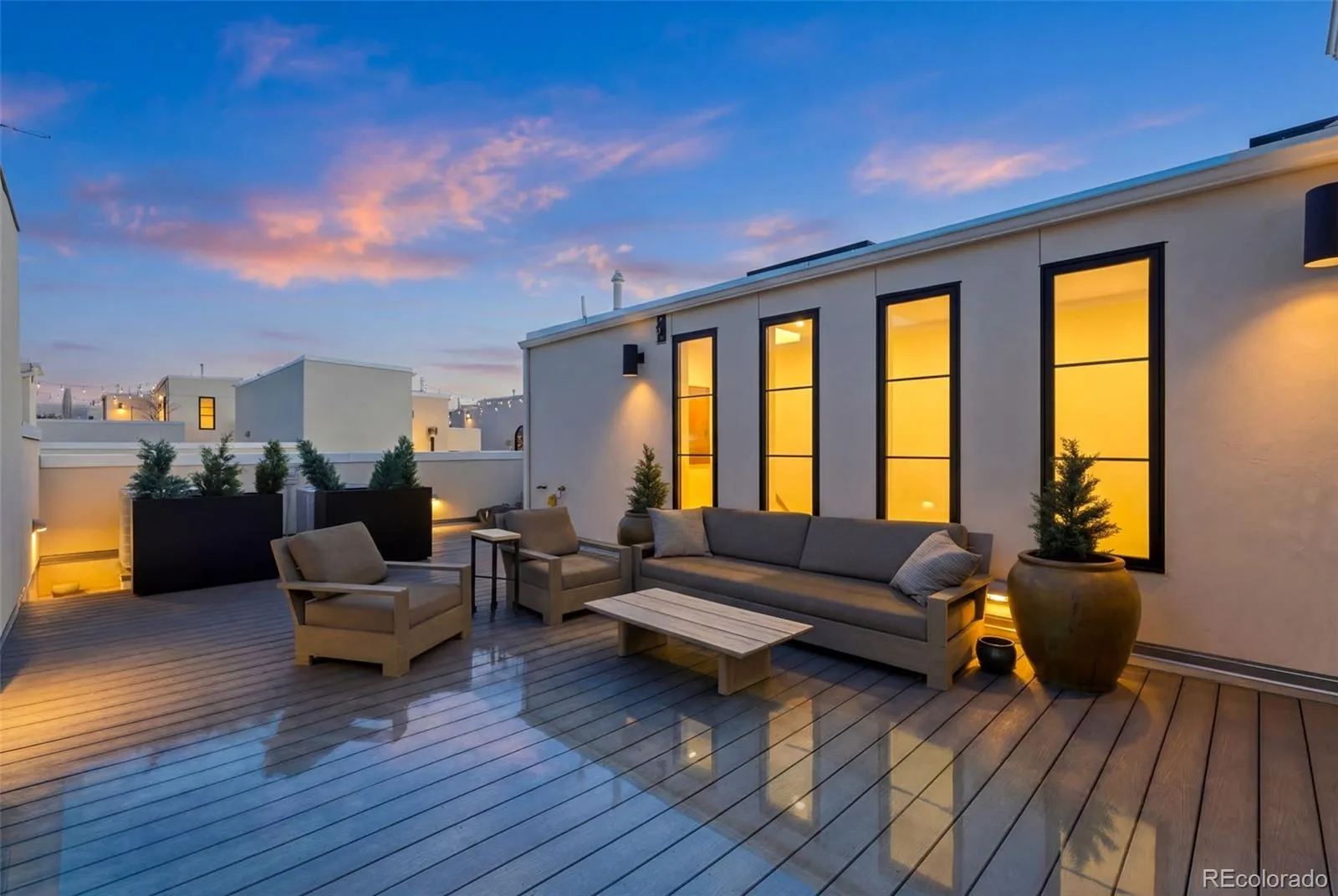 04112026162215 1600 35