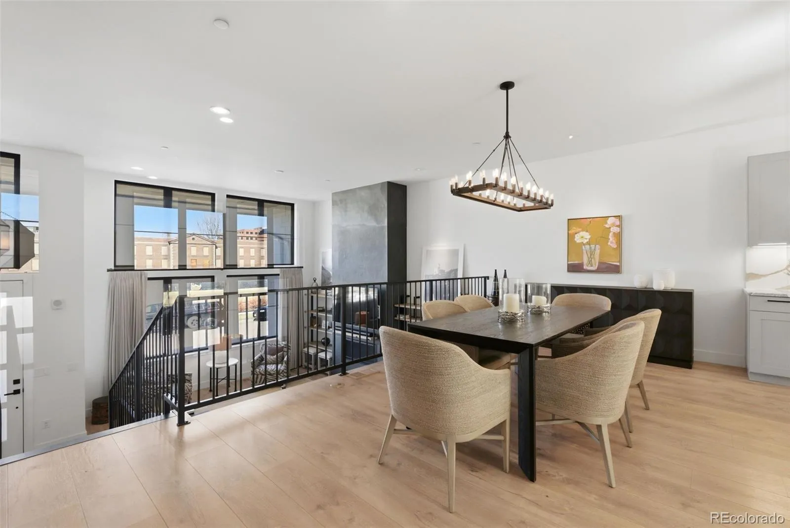 04112026162215 1600 7