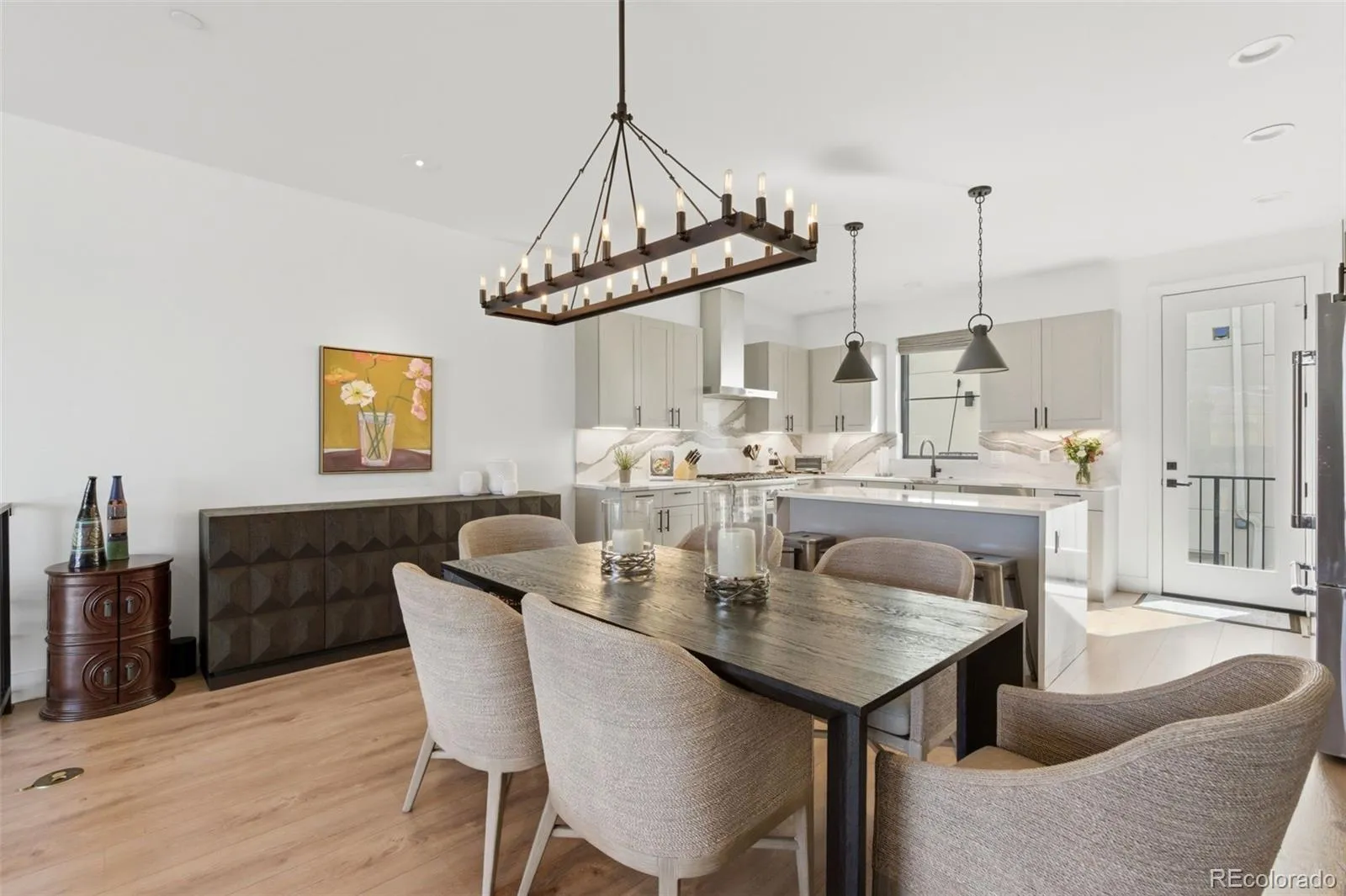 04112026162215 1600 8