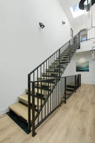 04112026162215 640 28