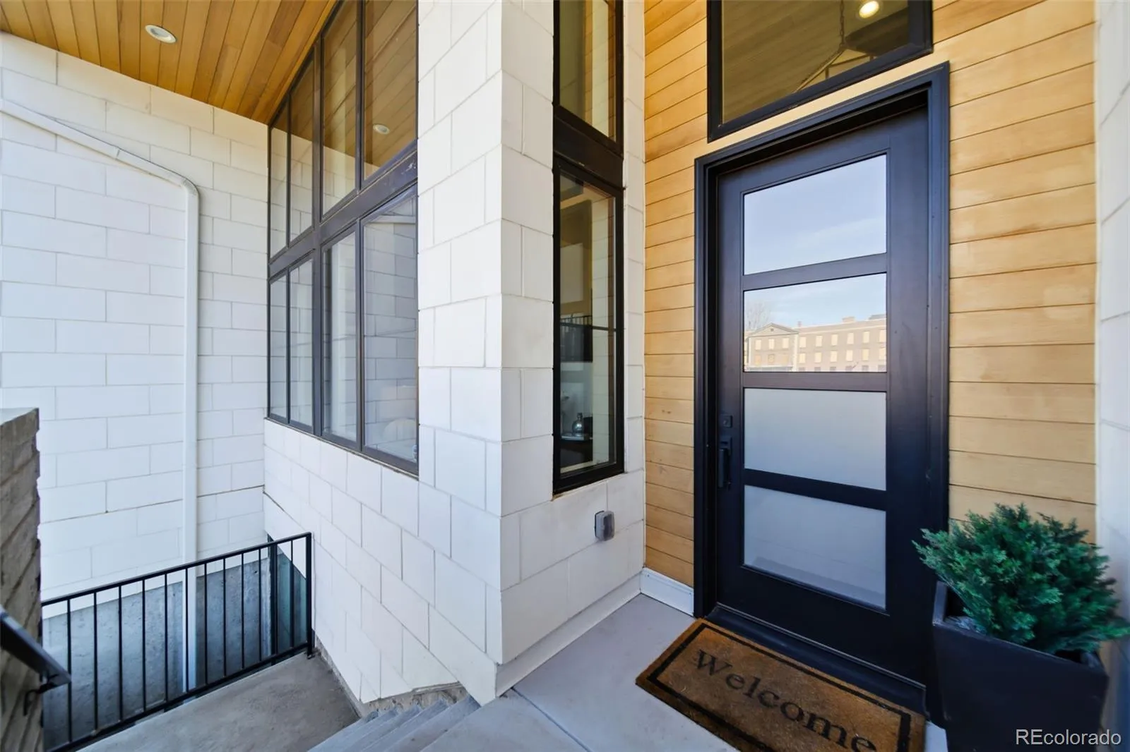 4254 E 8th Place Denver CO 80220 MLS #REC4676941 05212026235704 1600 5
