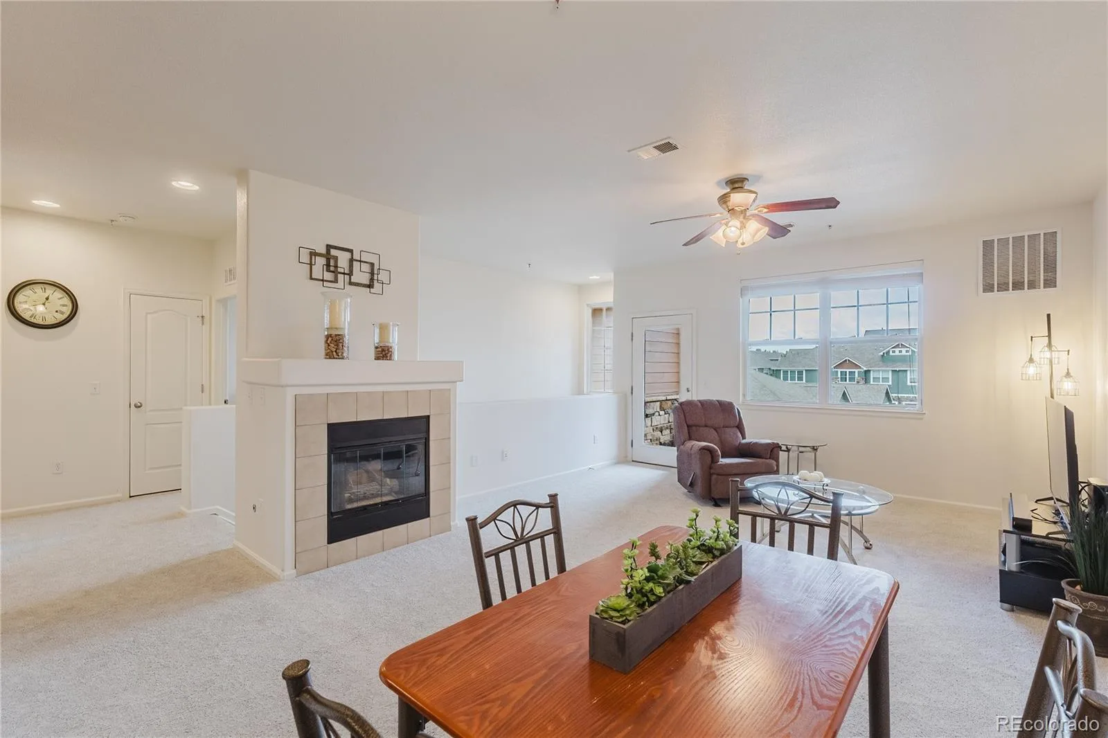 7130 Simms Street #202 Arvada CO 80004 | MLS #REC4677420 08012026050443 1600 3