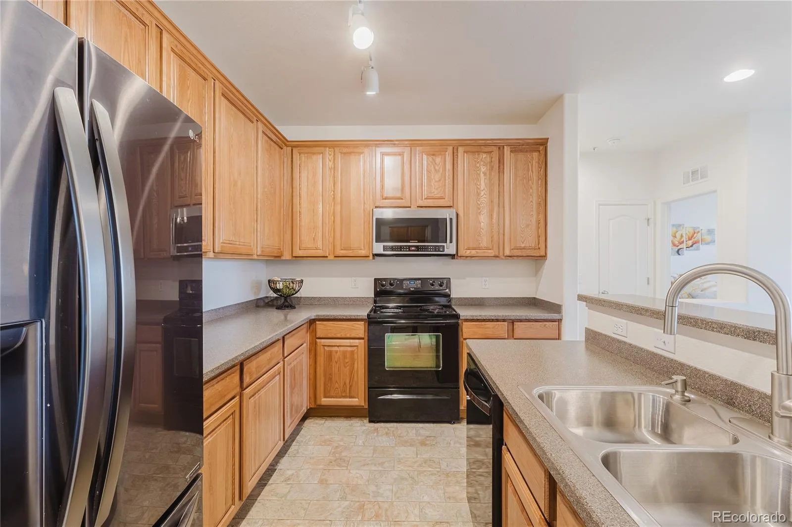 7130 Simms Street #202 Arvada CO 80004 | MLS #REC4677420 08012026050443 1600 9