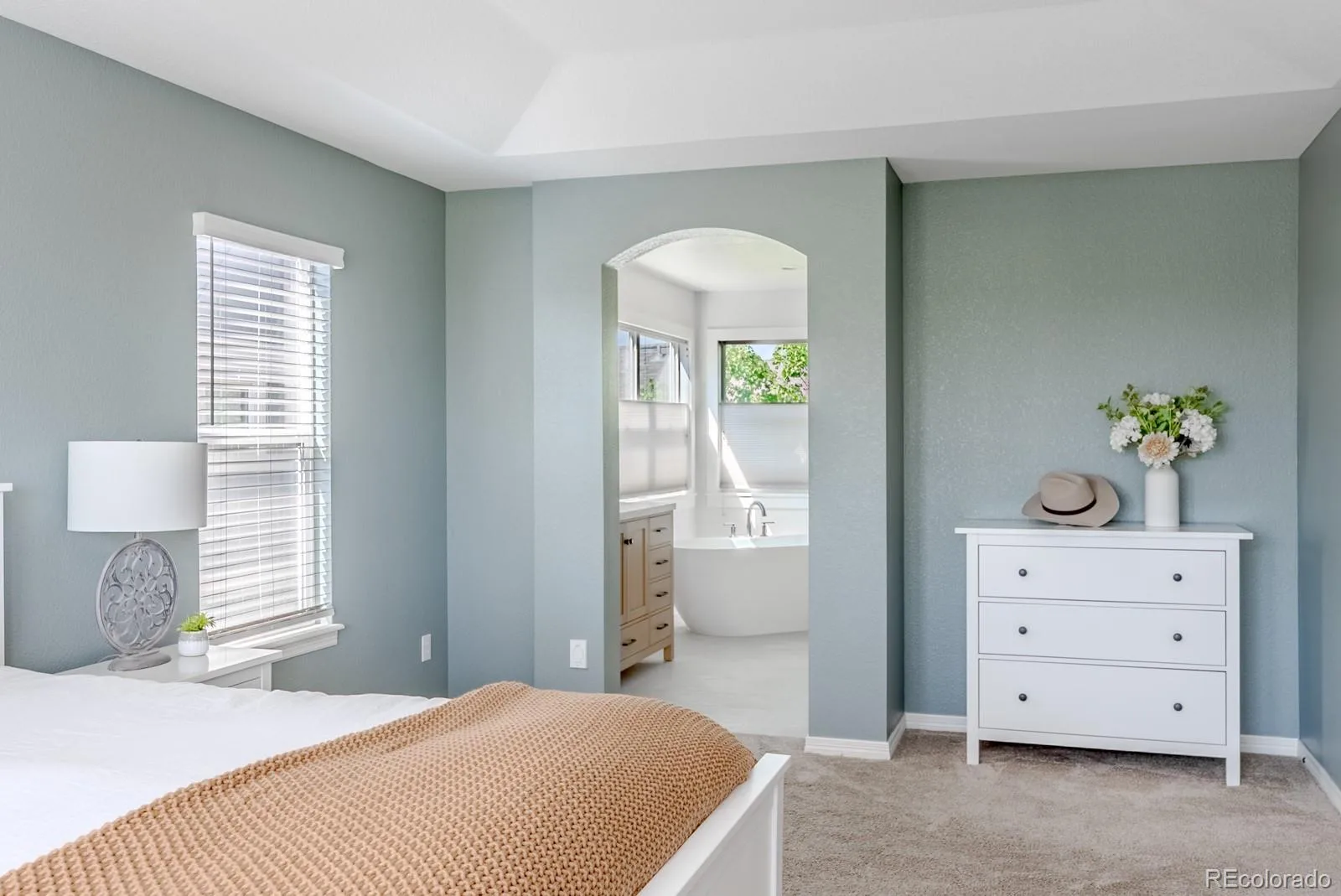 8657 Devinney Street Arvada CO 80005 | MLS #REC4677452 08252026174822 1600 28