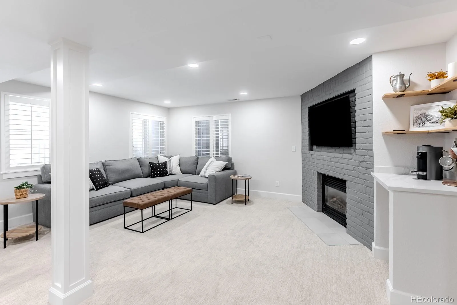 8657 Devinney Street Arvada CO 80005 | MLS #REC4677452 08252026174822 1600 36
