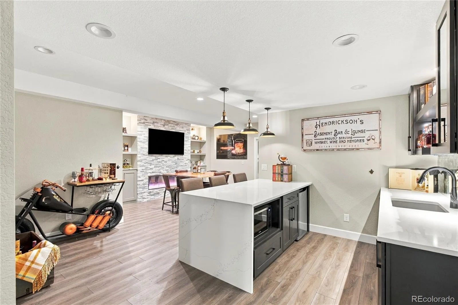 26574 E Arapahoe Place Aurora CO 80016 | MLS #REC4677663 09232026052701 1600 14