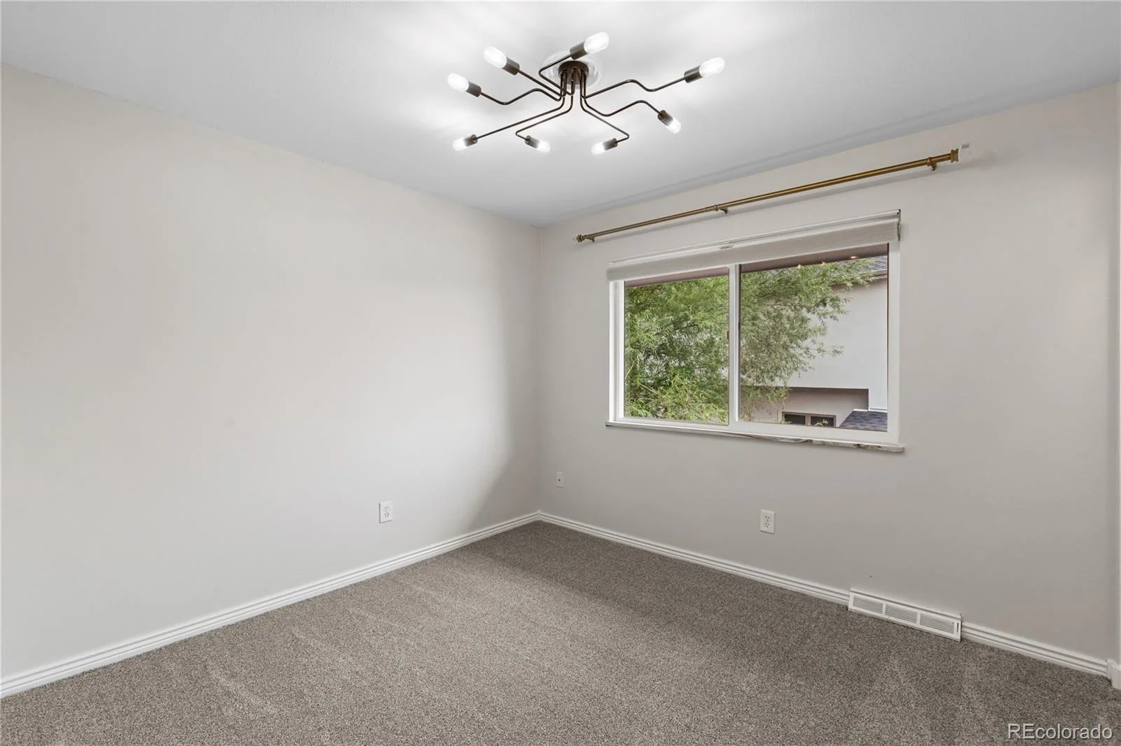 20857 E Shefield Place Parker CO 80138 | MLS #REC4679397 07092026004638 1600 31