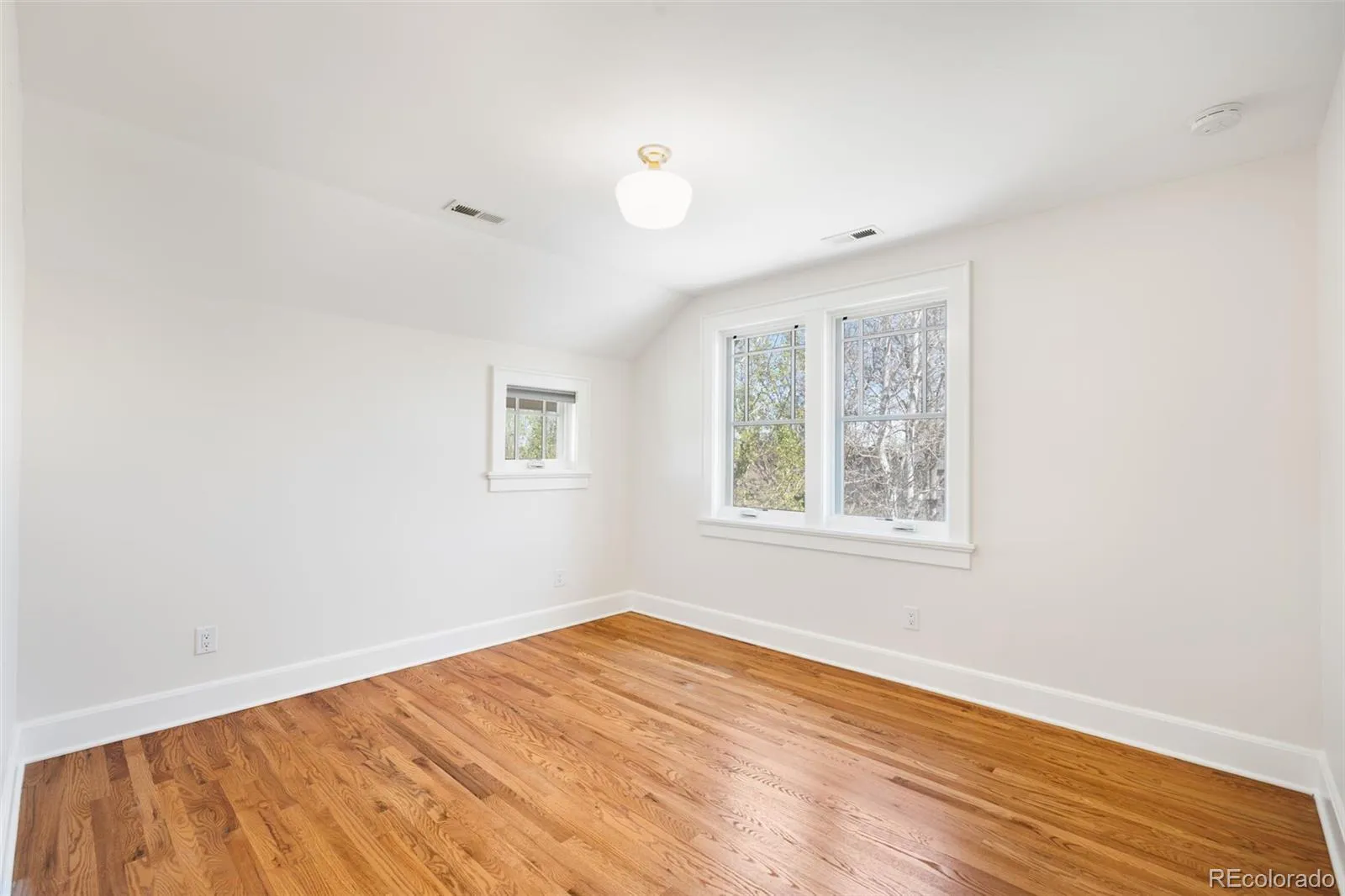 04172026154743 1600 33