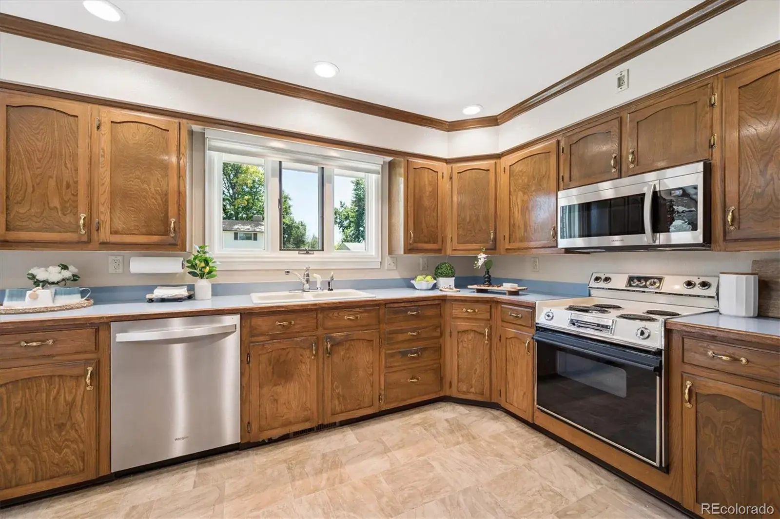 09212025013331 1600 12