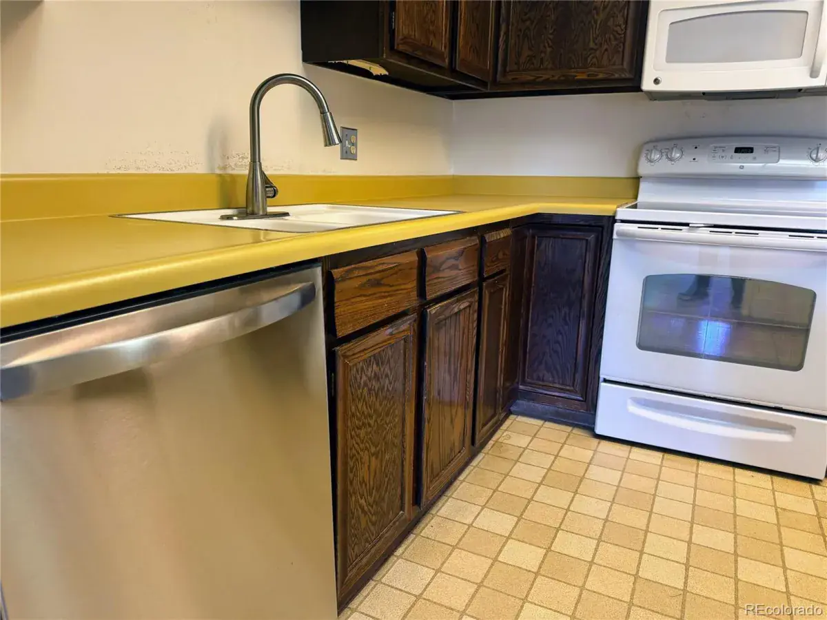 13601 E Marina #508 Aurora CO 80014 MLS #REC4688345 09232025014758 1200 15