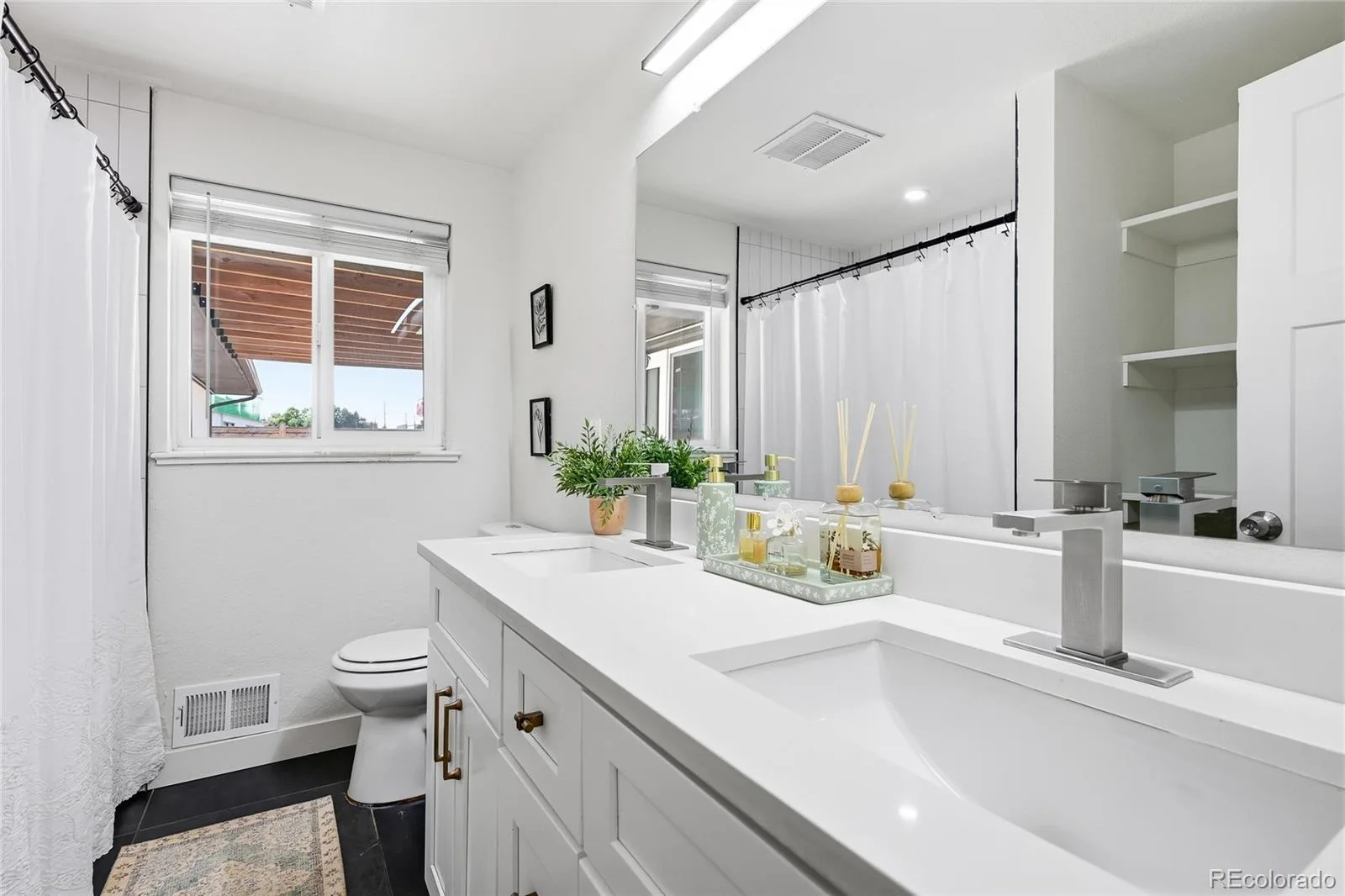 505 Zenobia Street Denver CO 80204 | MLS #REC4688981 07162026162156 1600 18