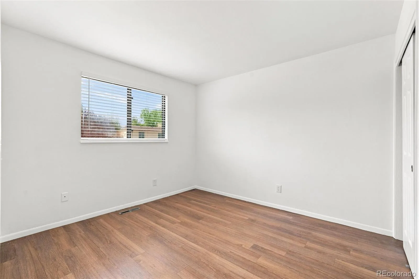 17958 E Oxford Drive Aurora CO 80013 | MLS #REC4689317 08222026004131 1600 11